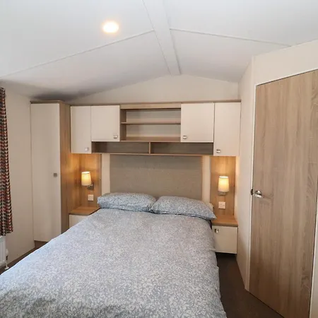 Rhodes Retreat كوكيرماوث